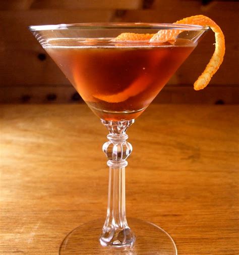 EAT.DRINK.THINK.: Rum Manhattan Cocktail: drinking in the face of ...