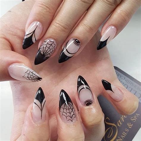 Witchy Nails | Witchy nails, Goth nails, Nail art