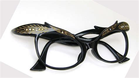 Latest Eyeglasses Trends of 2013