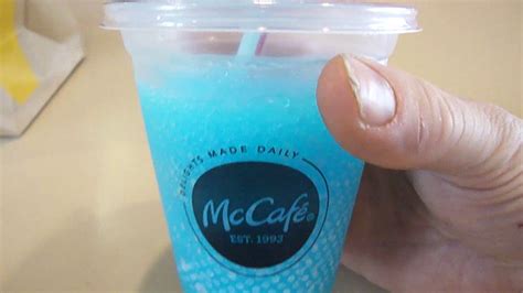 McDonald's Blue Raspberry Minute Maid Slushie - YouTube