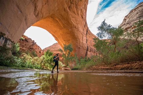 How to Hike Coyote Gulch in Grand Staircase Escalante in One Day