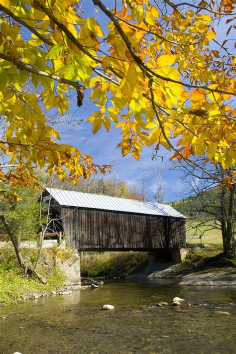 Pretty Autumn Covered Bridge Pictures - Beautiful Bridges