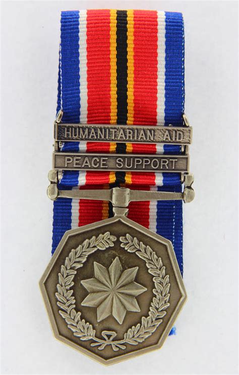 SADF & SANDF - SANDF General Service Medal with Peace Support & SCARCE ...