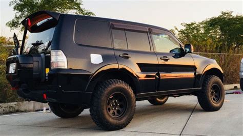 Lifted mitsubishi pajero on 33 offroad wheels from japan – Artofit