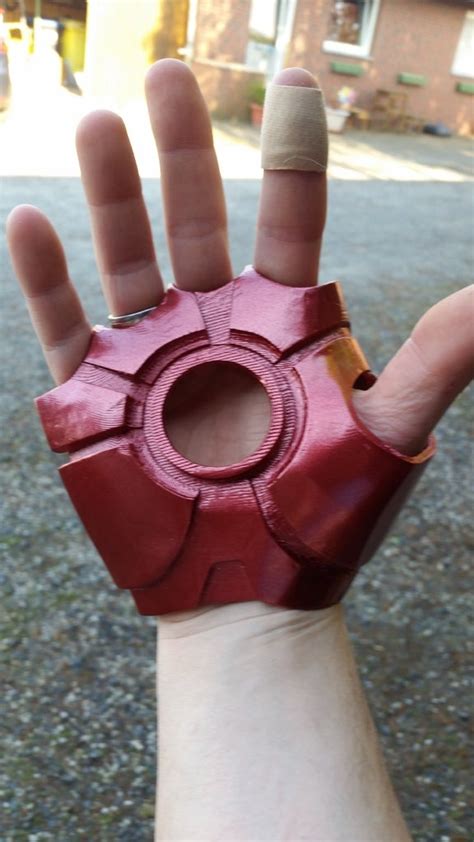 How To Make Iron Man Hand Repulsor / Iron Man's hand repulsor turned ...