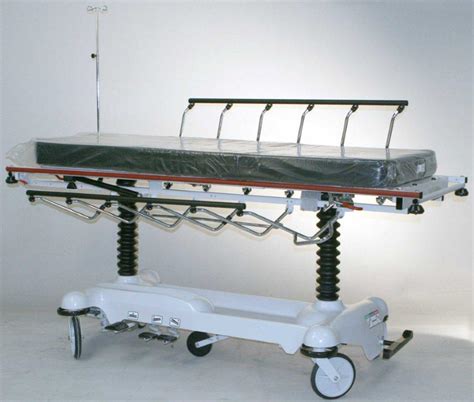 Stryker 1001 Advantage Stretcher - Piedmont Medical