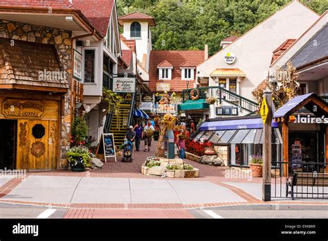 Gatlinburg Shops High Resolution Stock Photography and Images - Alamy