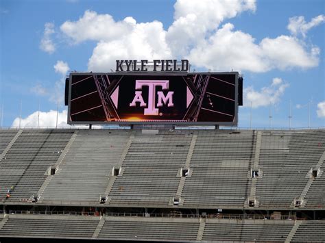 Photos: Kyle Field Renovation and "Meet the Aggies" - Good Bull Hunting