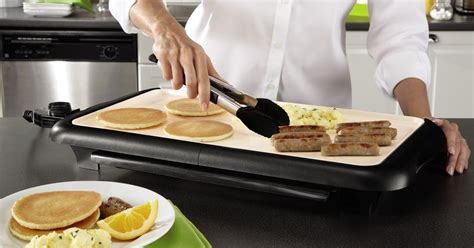 9 Best Electric Griddles Reviewed in Detail (Fall 2023)