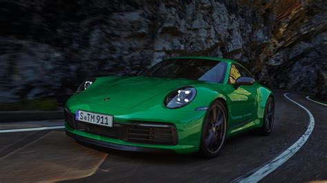 Today’s new flavour of Porsche 911 is the weight-stripped Carrera T | Top Gear