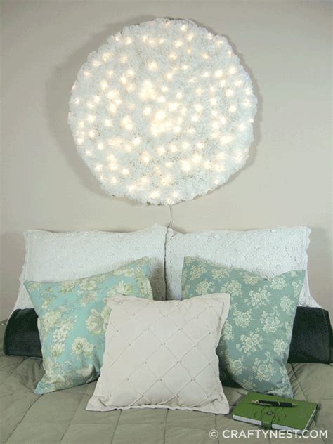 Con una malla circular, tiras de papel y unas luces led Coffee Filter Diy Projects, Coffee ...