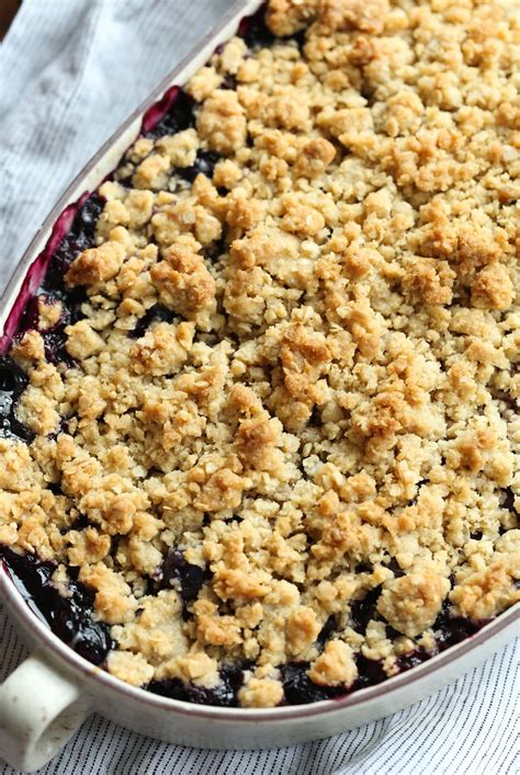 The BEST Blueberry Crisp Recipe Ever! | Cookies and Cups