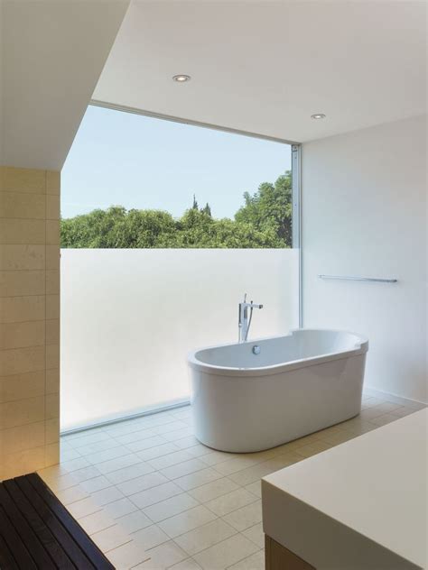 partially frosted window | Modern windows, Bathroom windows, Glass bathroom