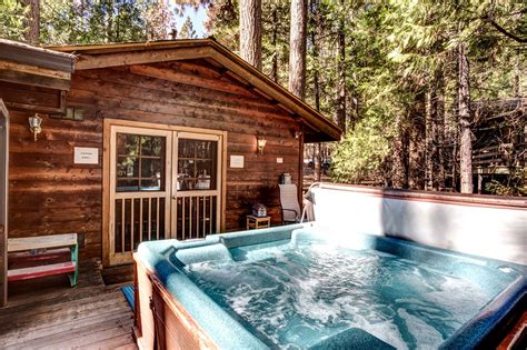 Redwoods in Yosemite - (41A) Cedar Chalet, Cabins, Wawona, United States of America | Glamping Hub