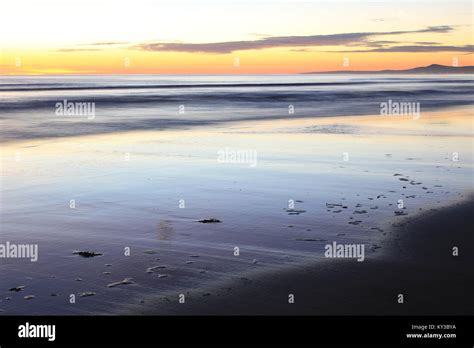 lossiemouth beach sunrise Stock Photo - Alamy