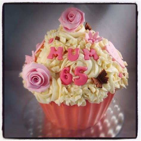 Giant cupcake by candyscupcakes.co.uk