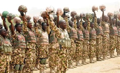 Nigerian army uniform types and colours - Legit.ng