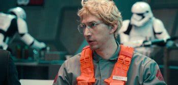 Watch: Kylo Ren Becomes an Undercover Boss in Hilarious SNL Skit | FirstShowing.net