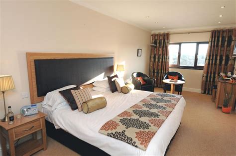 Wolfscastle Country Hotel & Allt yr Afon Restaurant, HAVERFORDWEST | LateRooms.com