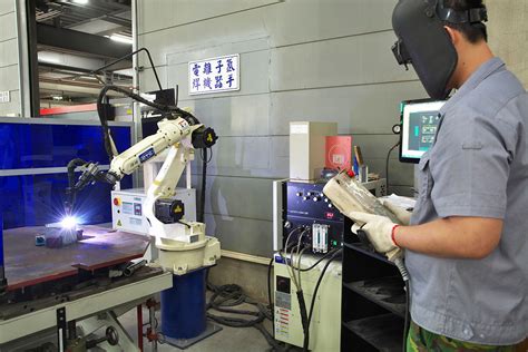 Spot Welding Robot Arm FD-V6 * 1 – Sheet Metal Manufacturer in Taiwan – Wee Chin Electric ...