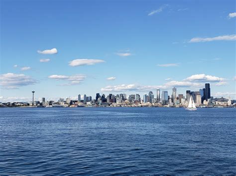 Seattle from Alki beach. : Seattle