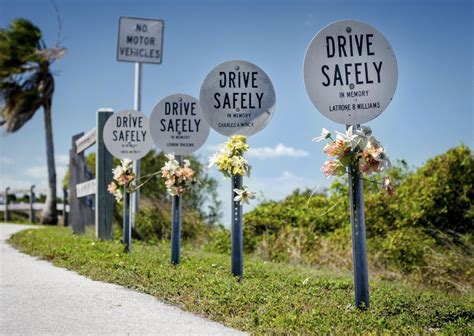 Artist travels Nebraska to photograph roadside memorials | Faith and Values | journalstar.com