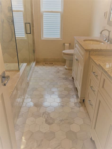 10+ Bathroom With Hexagon Tile Floor – HomeDecorish