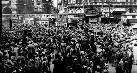 V-E Day 1945: The Celebration Heard 'round the World | HistoryNet