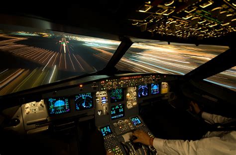 Jet Airlines: Airbus a319 Cockpit