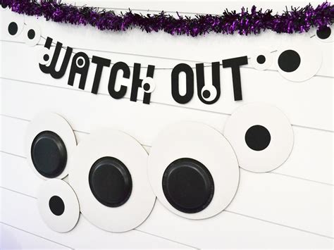 Aly Dosdall: googly eye halloween party ideas