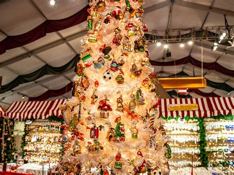 13 Best Christmas Markets in the US For All Your Holiday Shopping