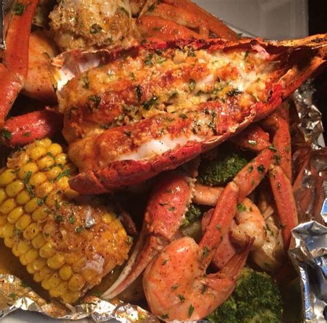 Seafood Boil: Lobster, Corn On The Cob, Shrimp, Crab Legs, and Broccoli | Boiled food, Seafood ...