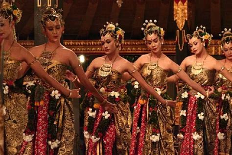 Delapan Tari Tradisional Jawa Tengah - Tinjau Indonesia