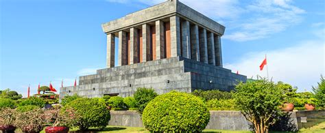 Ho Chi Minh Mausoleum | Hanoi | Vietnam Explorer