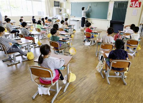 Schools in Japan reopen with new rules to help stop spread of covid-19 ...