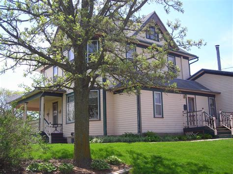 Iowa Farmhouse: Our Home