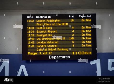 Departure board on the concourse of Reading Railway Station, England ...