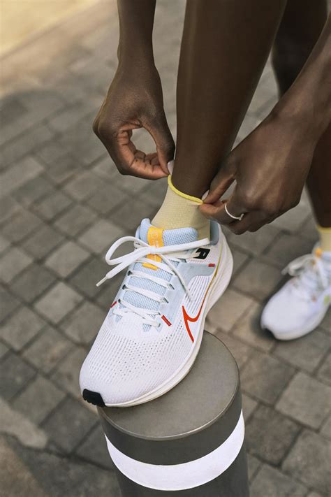 FIRST LOOK: Nike Air Zoom Pegasus 40 | The Running Hub | SportsShoes.com