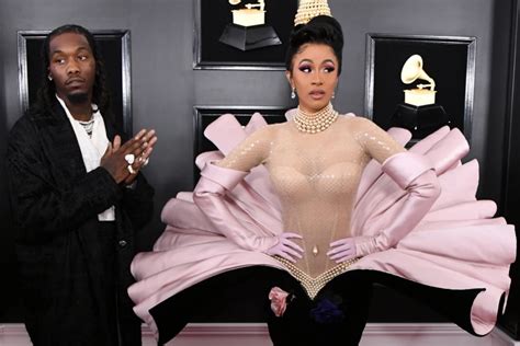 Cardi B and Offset Show Up to Grammys, Kiss on Red Carpet