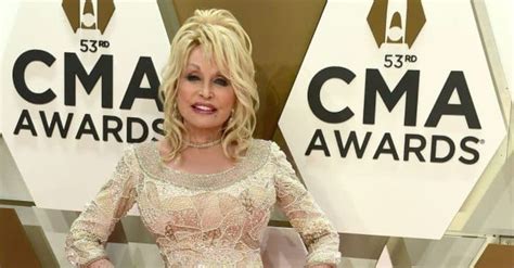 Dolly Parton’s Newest Record 'Rockstar' Becomes Her Highest-Charting ...