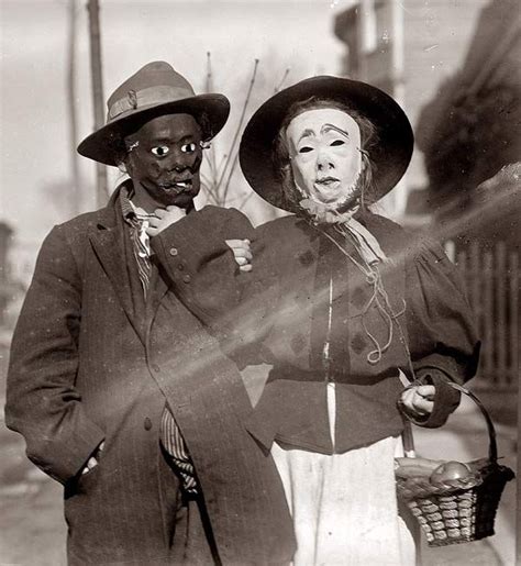 35 Creepy Cool Vintage Halloween Costumes | Team Jimmy Joe | Vintage ...