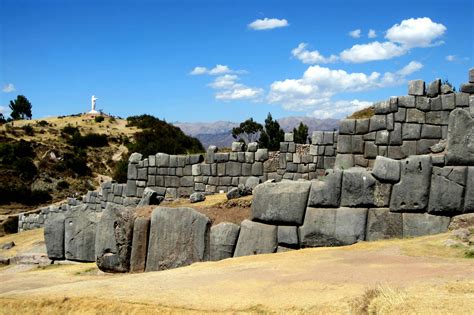 Sacsayhuamán - Cusco by Millie Coquis