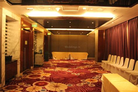 Holiday Inn Jaipur City Centre Bais Godam, Jaipur | Banquet Hall | Wedding Lawn | WeddingZ.in