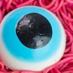 Giant edible Halloween eyeballs | Halloween Treats