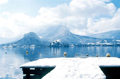 Lake Annecy in the winter looks so beautiful.. | Lac annecy, Annecy ...