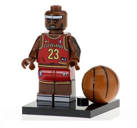 Minifigure LeBron James Basketball NBA Cleveland Cavaliers Building ...