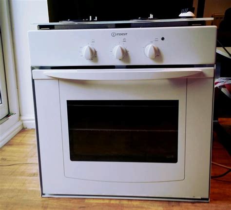 Indesit Electric Oven/Cooker & Zannusi Gas Hob | in Braintree, Essex | Gumtree