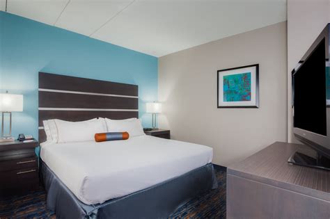 Meeting Rooms at Holiday Inn Express & Suites I-95 CAPITOL BELTWAY ...