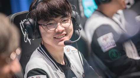 Faker: "Living as a pro gamer is like a rollercoaster" | Dot Esports