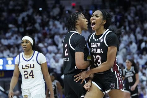 AP Top 25 women's basketball poll: South Carolina keeps on flexing ...